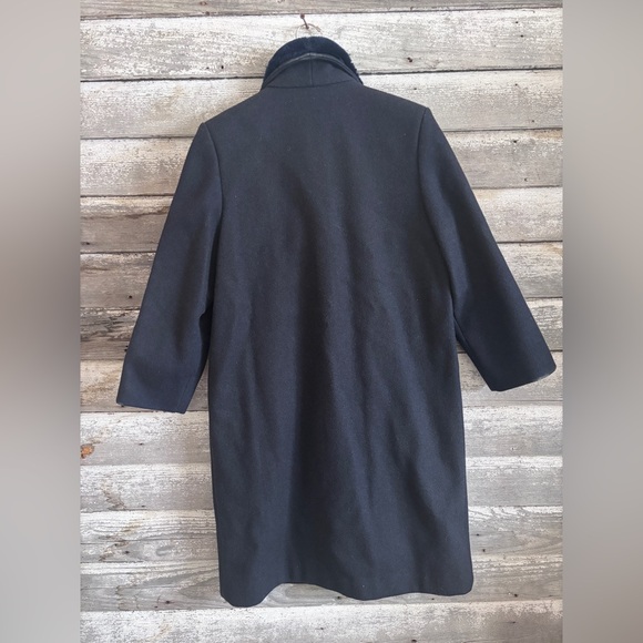 Vintage navy blue wool coat fur trim (made in Canada), size 9/10 (M) - Picture 5 of 5